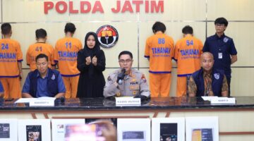 Polda Jatim Amankan 4 Orang Admin dan Anggota Group WA Gay di Surabaya*