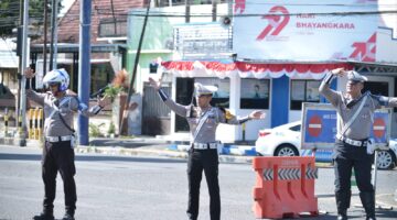 Polres Situbondo Siapkan Rekayasa Arus Lalu Lintas Jelang Jalur Gumitir Ditutup Sementara*