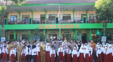 Antisipasi Bullying, Polres Probolinggo Kota Gelar Sosialisasi Perlindungan Anak di Sekolah*