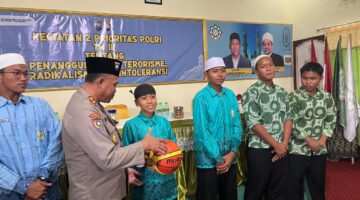 Polda Jatim Gelar Edukasi Penanggulangan Terorisme dan Radikalisme di PP Islamic Center Elkisi*