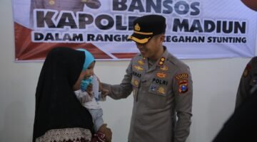 Peduli Stunting, Kapolres Madiun Salurkan Bansos untuk Masyarakat*