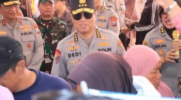 Bantu Tekan Inflasi, Polri Gelar Pasar Murah di Malang
