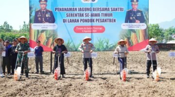 Program Penanaman Jagung Bersama Santri : Polres Ponorogo Gandeng 42 Ponpes Siapkan 71,4 Hektare Lahan*