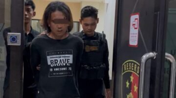 Polisi Berhasil Amankan Pelaku Penusukan Sopir Truk di SPBU Bunder Gresik*