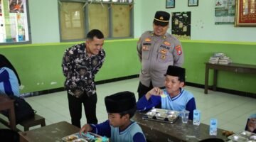 Ahli Gizi dari JICA Acungi Jempol Pelaksanaan MBG oleh SPPG Polres Tulungagung*